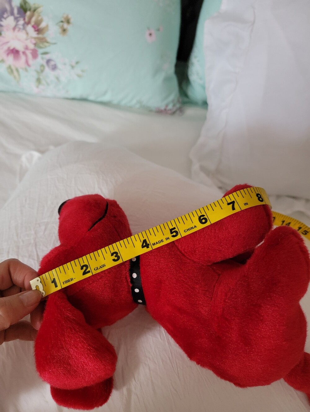 Clifford The Big Red Dog Plush Toy - Picture 7 of 9